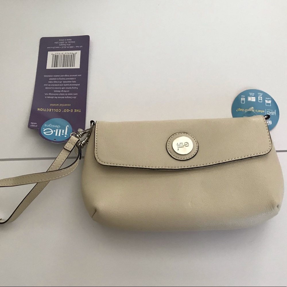 Jill-e Wristlet NWT